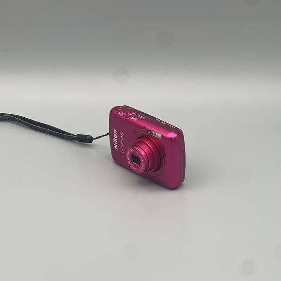 Nikon Coolpix S01 Digital Camera | 10.1MP | Pink - Picture 4 of 5